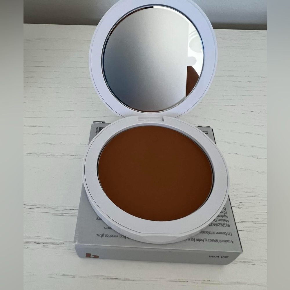*Wave* Beautycounter Cheeky Clean Cream Bronzer. New.